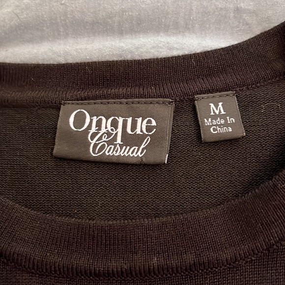 Black top - Picture 3 of 3